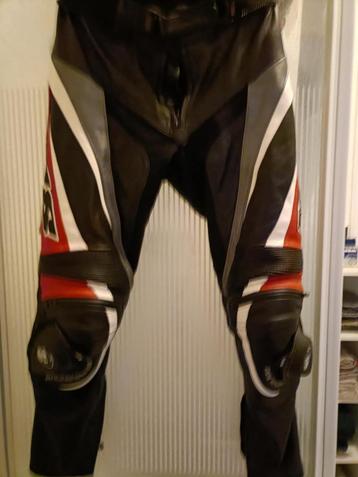 lederen motorbroeken zeer goede staat! 50€/stuk. beschikbaar voor biedingen
