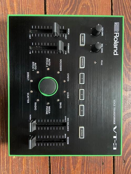 Roland Aira VT-3 voice transformer with Deck saver, Muziek en Instrumenten, Effecten, Zo goed als nieuw, Chorus, Reverb, Multi-effect