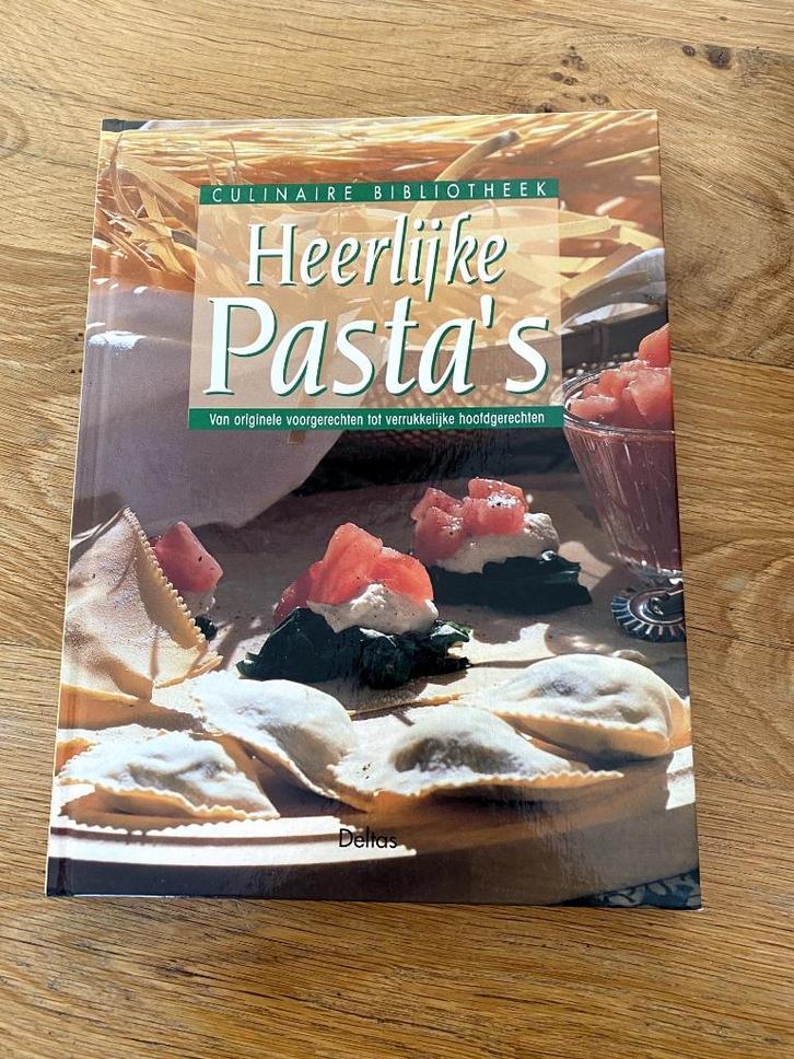 Kookboek: Heerlijke pasta's, Boeken, Kookboeken, Gelezen, Voorgerechten en Soepen, Hoofdgerechten, Overige typen, Italië, Ophalen of Verzenden