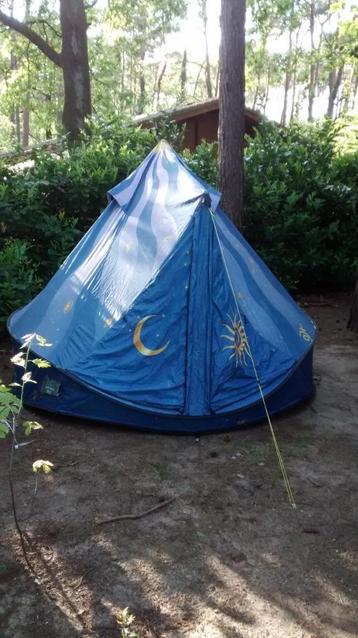 tomorrowland tent 4 p, Caravans en Kamperen, Tenten, Ophalen of Verzenden, Zo goed als nieuw, Tot en met 4