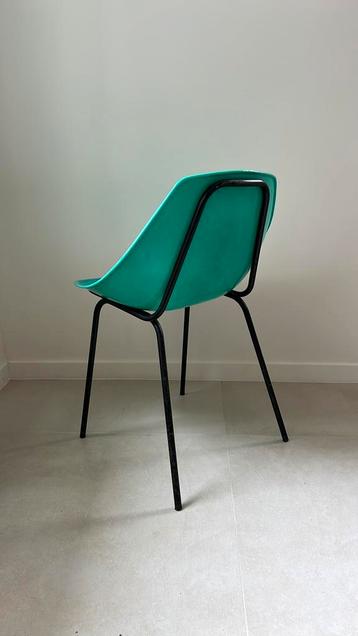 Vintage designstoel Coquillage Pierre Guariche voor Meurop beschikbaar voor biedingen
