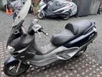 Piaggio X 8 125 cc Frans papier zonder sleutel en Suzuki-bur, Motoren, Particulier