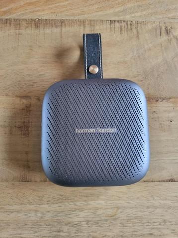 Harmon Kardon Neo Portable Speaker waterproof beschikbaar voor biedingen