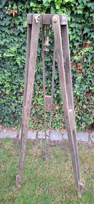 Oud houten statief/ vintage driepikkel/jaren '30 beschikbaar voor biedingen