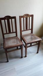 oude antieken stoelen, Enlèvement