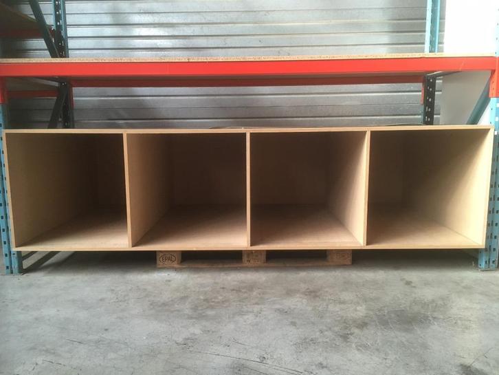 MDF Opbergkast groot formaat 268x135x69 | Moet dringend weg!, Doe-het-zelf en Bouw, Overige Doe-Het-Zelf en Bouw, Zo goed als nieuw