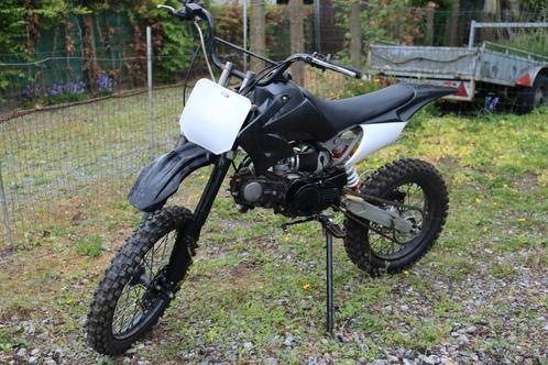 125cc crossmotor- in topstaat, Fietsen en Brommers, Minibikes, Midibikes en Pitbikes, Zo goed als nieuw, Dirtbike, Ophalen