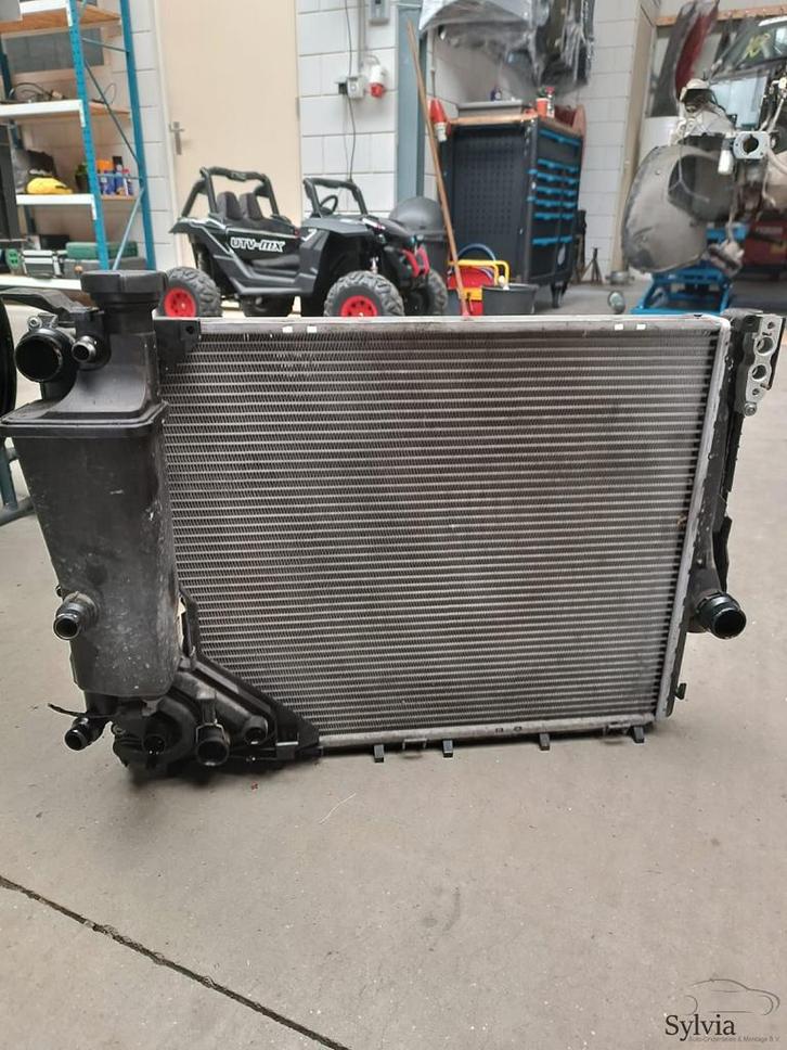 Koelerpakket Radiateur N42 N46 AT 6 cyl 4 cyl BMW 3 serie E4, Auto-onderdelen, Motor en Toebehoren, Gebruikt, Ophalen of Verzenden