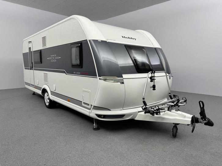 Hobby De Luxe Edition 560 KMFe Mover Voortent INCL.STALLING, Caravans en Kamperen, Caravans, tot en met 6, Rondzit, Hobby, Dwars-stapelbed