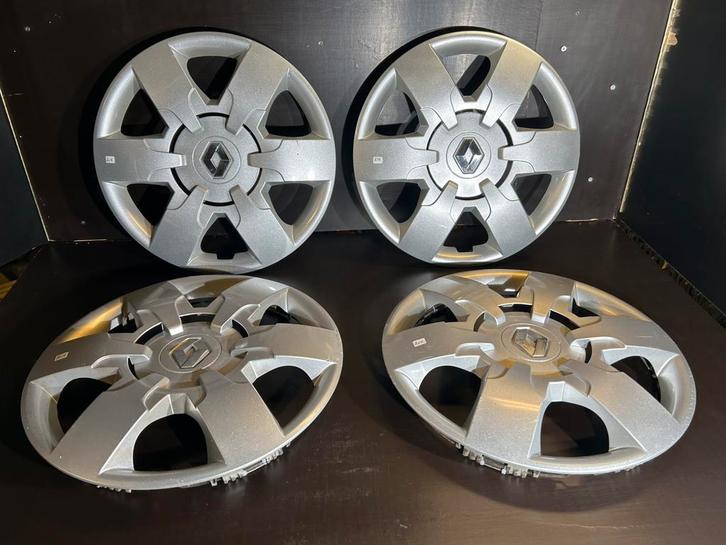 4 enjoliveurs d’origine Renault master 16", Autos : Divers, Enjoliveurs, Comme neuf, Enlèvement ou Envoi