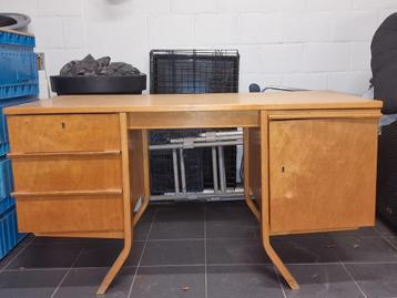 Vintage Cees Braakman Schrijfbureau beschikbaar voor biedingen