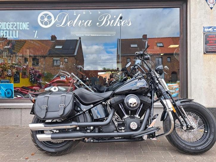 harley cross bones FLSTSB-2011- 45018 km, Motoren, Motoren | Harley-Davidson, Bedrijf, Chopper, meer dan 35 kW, 2 cilinders, Ophalen