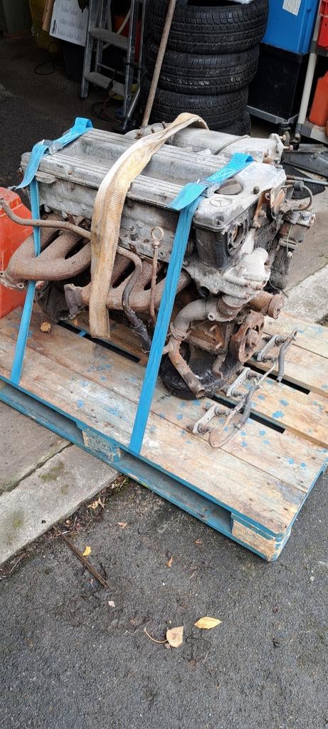 Moteur Mercedes 280 SL, Enlèvement