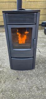 Poêle à pellets edilkamin, Zo goed als nieuw, Kachel