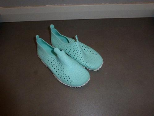 Water schoenen - maat 35/36, Enfants & Bébés, Vêtements enfant | Chaussures & Chaussettes, Comme neuf, Chaussures, Garçon ou Fille