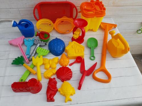 2 Lots 1) jouets de plage 2) véhicules de chantier., Kinderen en Baby's, Speelgoed | Buiten | Zandbakken, Gebruikt, Ophalen