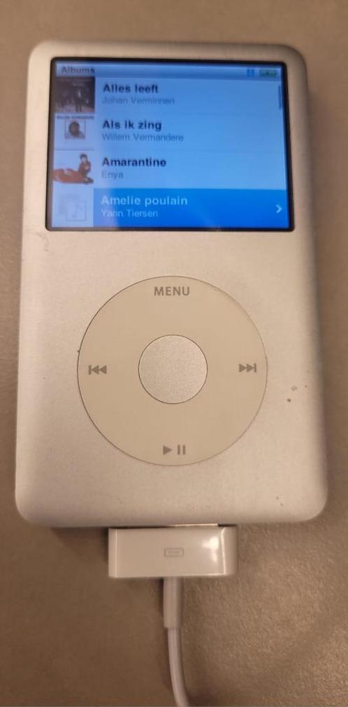 Apple iPod Classic 6thgen 120Gb model A1238 + universal dock, Audio, Tv en Foto, Mp3-spelers | Apple iPod, Gebruikt, Classic, 40 GB en meer