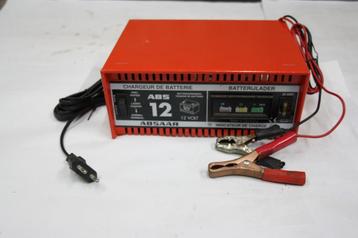 autobatterij lader 12 Volt tot 12 Amp. met twee laad standen beschikbaar voor biedingen