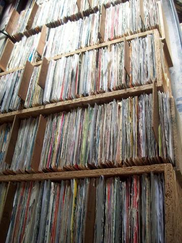vinyl singeltjes beschikbaar voor biedingen