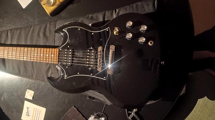 Gibson SG Standard black 2011, Muziek en Instrumenten, Snaarinstrumenten | Gitaren | Elektrisch, Zo goed als nieuw, Gibson, Ophalen