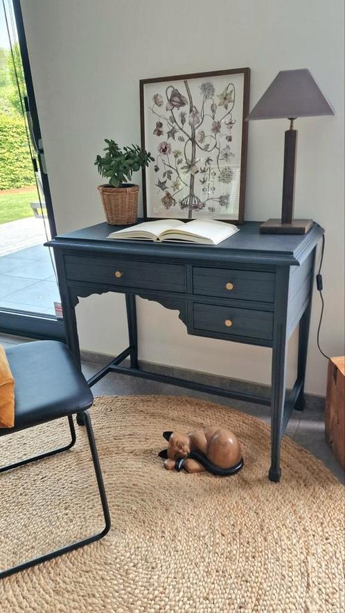 Bureau vintage, Huis en Inrichting, Bureaus, Zo goed als nieuw, Bureau, Ophalen