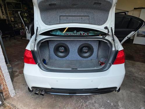 Subwoofer bmw E90, Auto diversen, Autospeakers, Zo goed als nieuw, Ophalen of Verzenden