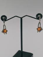 Natuurlijke amber Sterling zilveren oorbellen., Nieuw, Knopjes of Stekers, Met edelsteen, Zilver