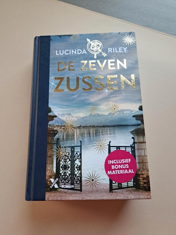 Limited edition - Lucinda Riley - De zeven zussen, Boeken, Literatuur, Gelezen, Ophalen of Verzenden