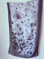 Dun sjaaltje vlinders, Kleding | Dames, Mutsen, Sjaals en Handschoenen, Ophalen of Verzenden, Gedragen, Sjaal