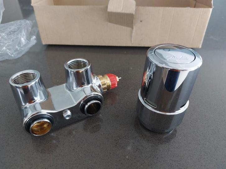 Design ventielset Danfoss voor Vasco radiator, Doe-het-zelf en Bouw, Verwarming en Radiatoren, Thermostaat, Ophalen of Verzenden