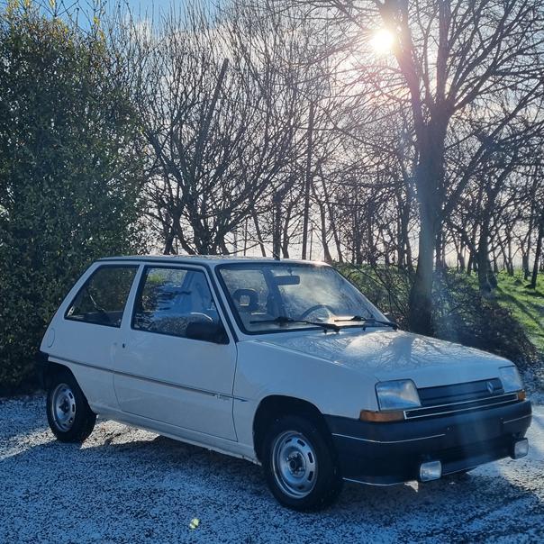 Renault 5 Campus oldtimer, Auto's, Renault, Particulier, Achteruitrijcamera, Centrale vergrendeling, Radio, Benzine, Coupé, 3 deurs
