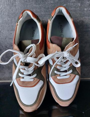 chaussure basket beschikbaar voor biedingen