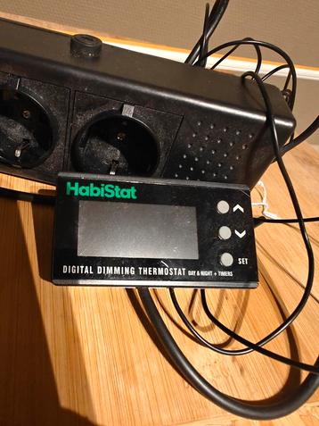 Habistat Digital Dimming Thermostat beschikbaar voor biedingen