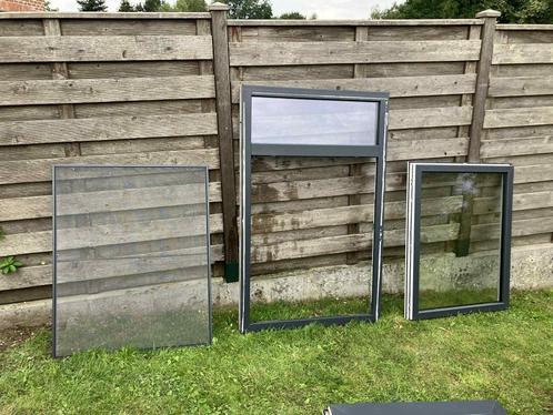 Raam (draai-kiepraam) + raamhor +  buitendeur  (allebei PVC), Doe-het-zelf en Bouw, Glas en Ramen, Gebruikt, Gevelraam of Ruit