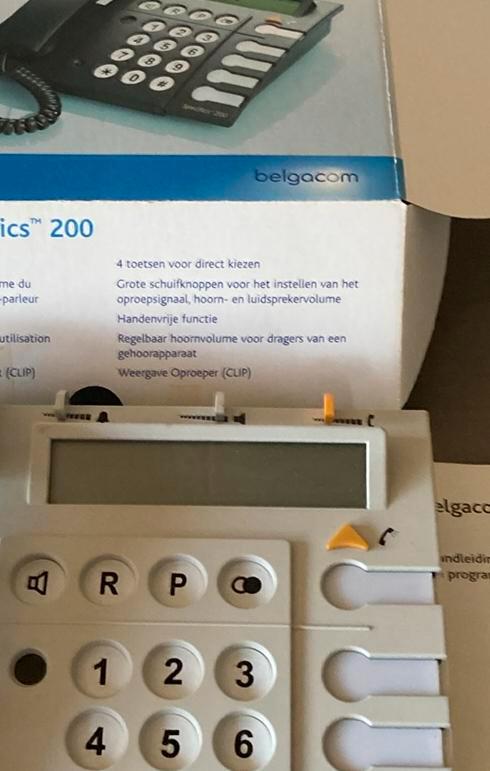 Vast telefoontoestel met grote toetsen, Telecommunicatie, Vaste telefoons | Niet Draadloos, Zo goed als nieuw, Ophalen