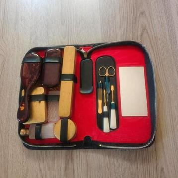 leder leren etui beautycase retro vintage  beschikbaar voor biedingen