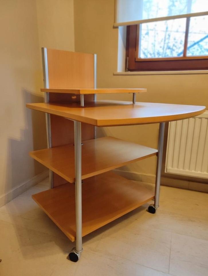 Bureau / Meuble d'ordinateur en bois avec roulettes, Maison & Meubles, Bureaux, Bureau, Enlèvement