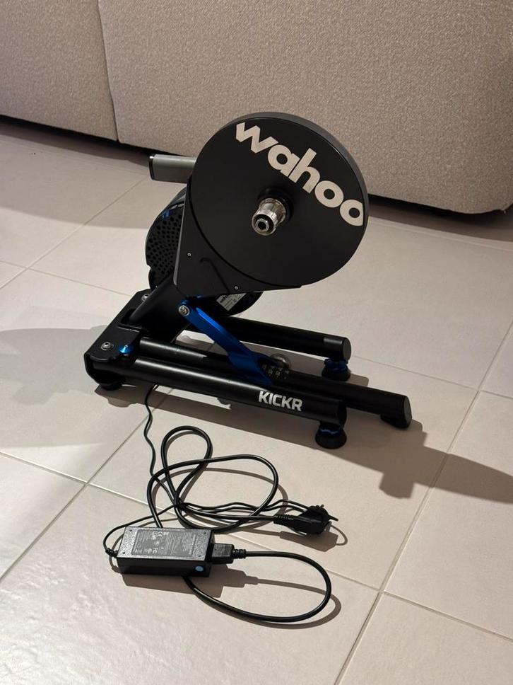 Wahoo Kickr V4 - DEFECT, Sport en Fitness, Wielrennen, Zo goed als nieuw, Ophalen