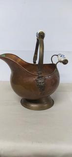 Koperen bak met handvat uit porselein., Antiek en Kunst, Ophalen