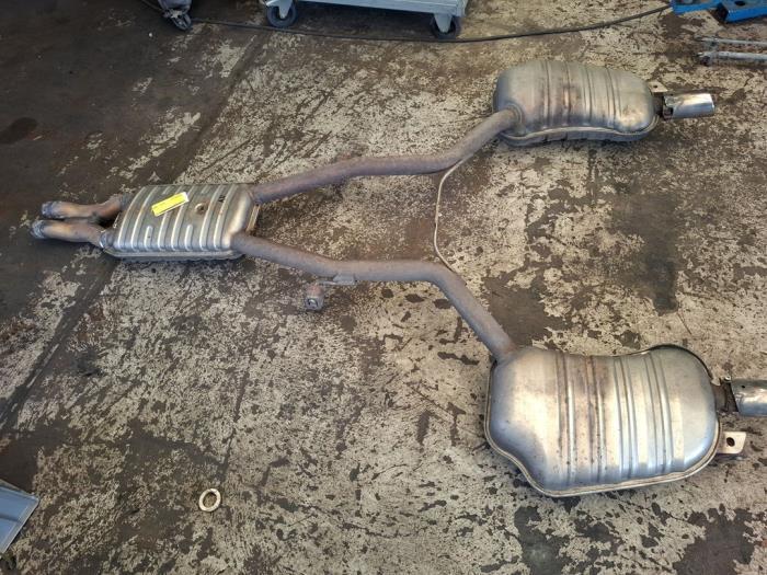 Uitlaat Einddemper van een Audi A8, Auto-onderdelen, Uitlaatsystemen, Audi, Gebruikt, 3 maanden garantie, Ophalen of Verzenden