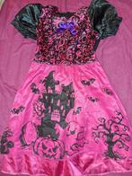 Verkleedkledij heks, Ophalen