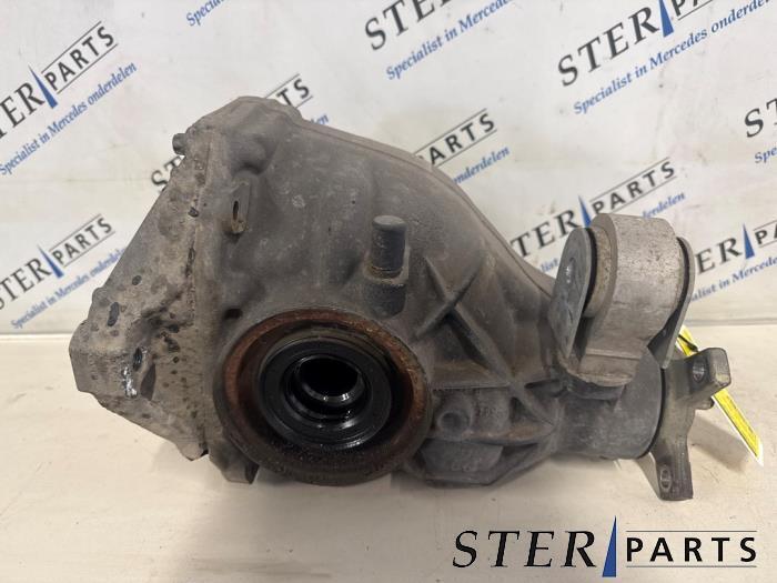 Differentieel achter van een Mercedes CLS-Klasse, Auto-onderdelen, Remmen en Aandrijving, Mercedes-Benz, Gebruikt, 3 maanden garantie