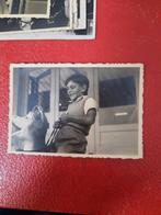 foto kind op kermispaard ca 1930, Verzamelen, Foto, Ophalen of Verzenden, Zo goed als nieuw, Voor 1940
