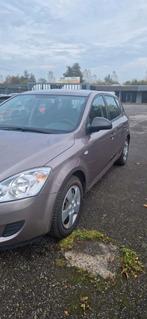 KIA CEE'D 90300 KM 1AN GARANTIE 1.6 DIESEL, Autos, Kia, Achat, Entreprise, Noir, 5 portes