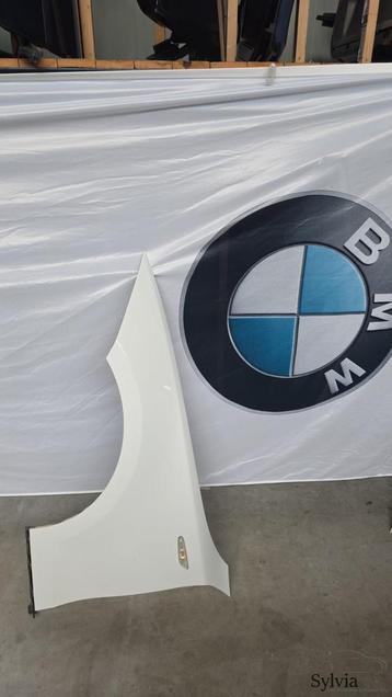 Voorscherm Spatbord linksvoor BMW 1 serie E81 E82 E87 E88 +  beschikbaar voor biedingen