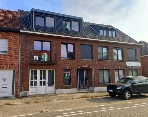 Deels gerenoveerde woning met meerdere mogelijkheden te Mol, Immo, Maisons à vendre, Province d'Anvers, Jusqu'à 200 m²