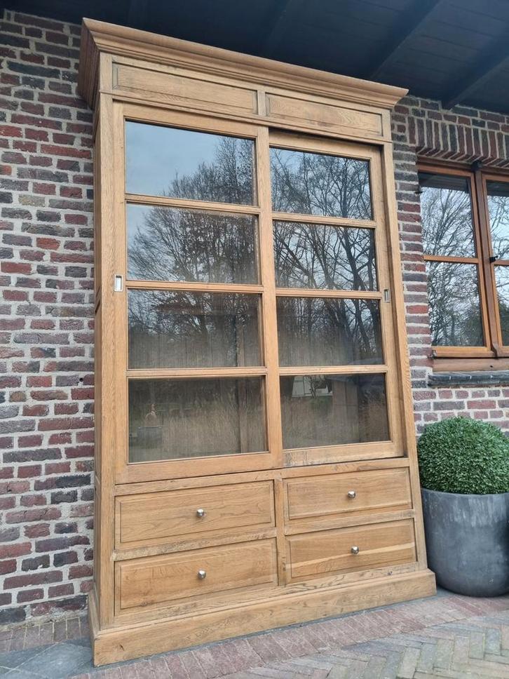 Eiken buffetkast/vitrinekast GRATIS LEVERING, Huis en Inrichting, Kasten | Buffetkasten, Zo goed als nieuw, 200 cm of meer, 100 tot 150 cm