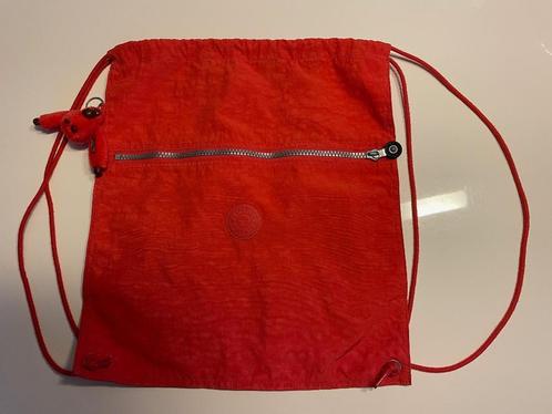 Rode rugzak (met trekkoordje) Kipling, Handtassen en Accessoires, Tassen | Rugtassen, Zo goed als nieuw, Kipling, 25 tot 40 cm