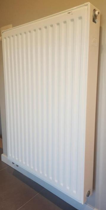 Lot van 8 radiatoren Brugman compact 4 beschikbaar voor biedingen