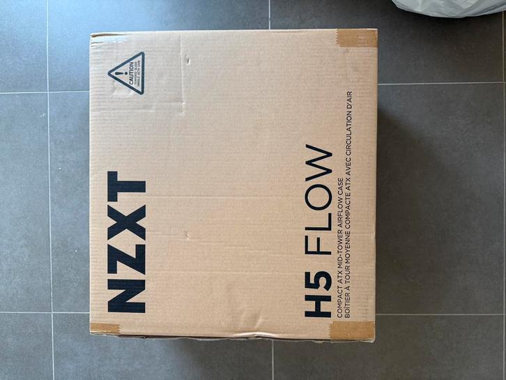 NIEUWE NZXT H5 FLOW case, Computers en Software, Computerbehuizingen, Nieuw, Ophalen of Verzenden